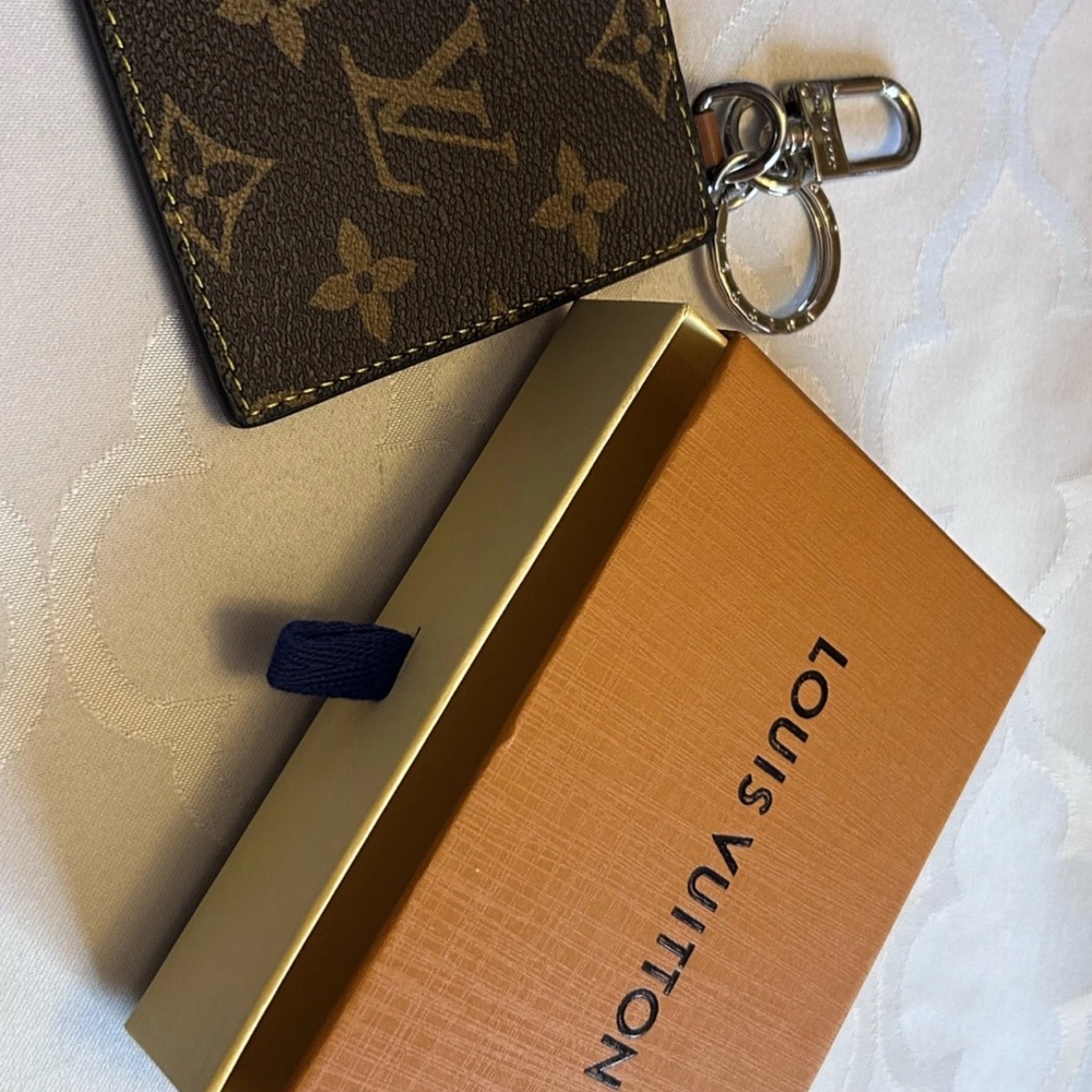 Louis Vuitton Brown Key & Card Holder - Picture 4 of 6